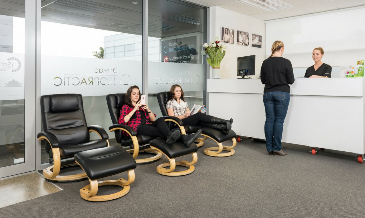 Dr Mac Chiropractic Reception
